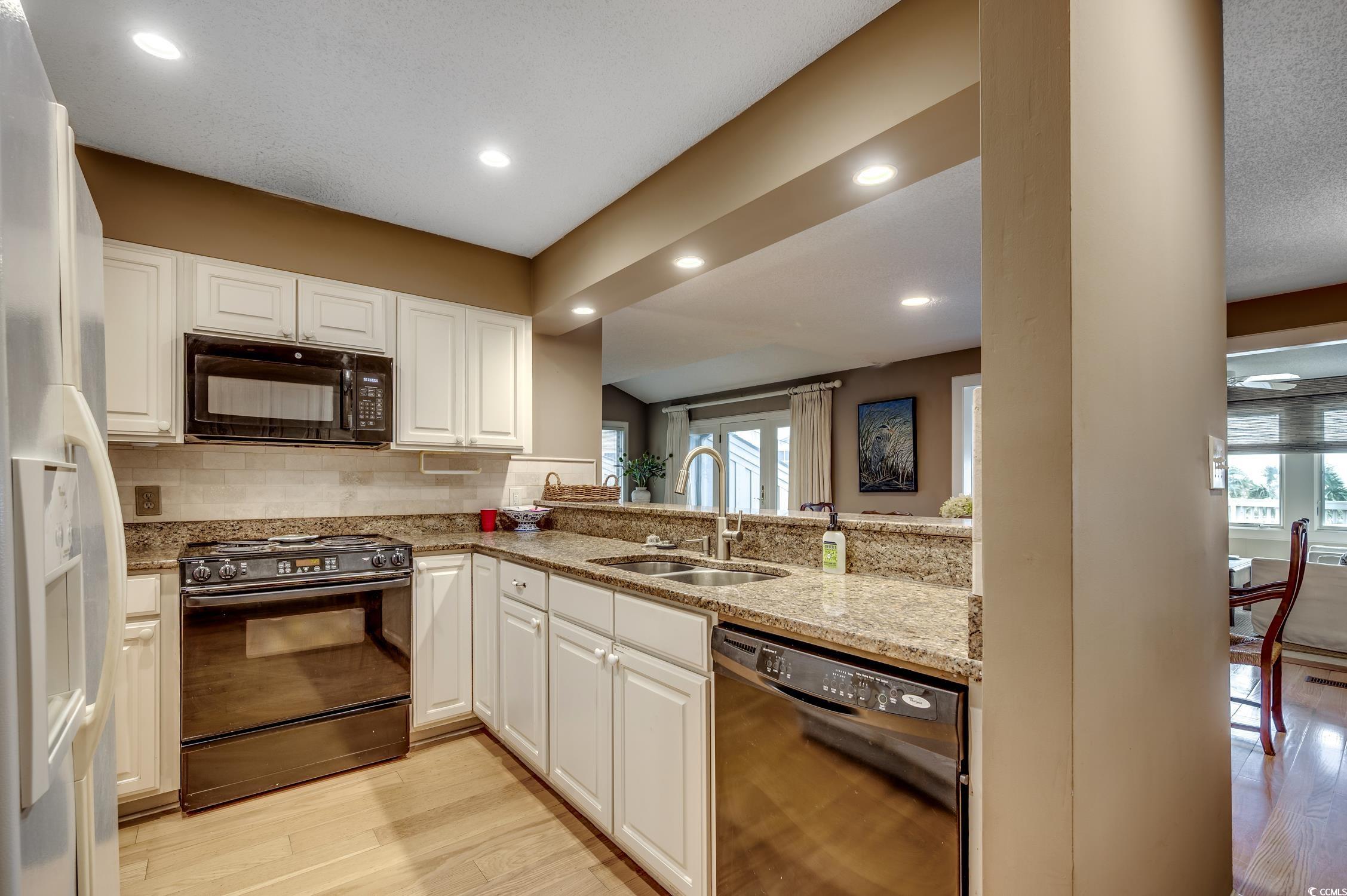 110 Breakers Reef Dr. Unit: 11-C