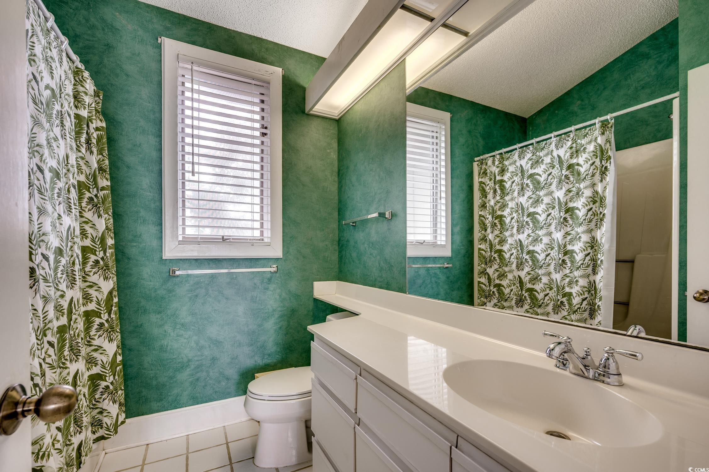 110 Breakers Reef Dr. Unit: 11-C