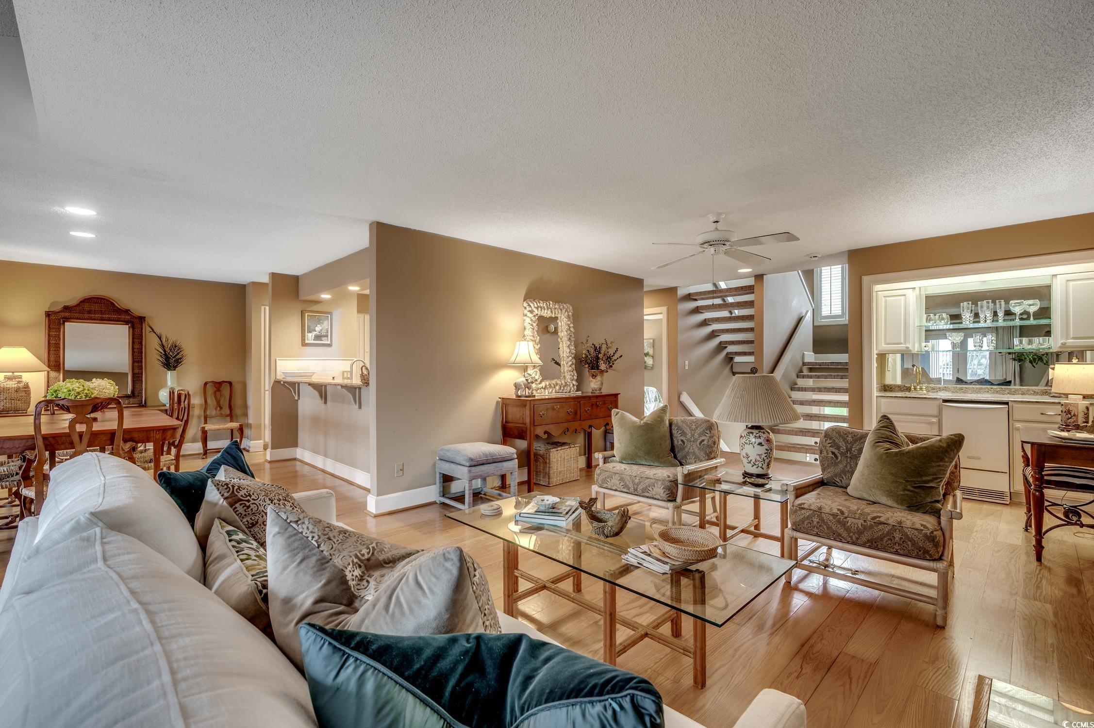 110 Breakers Reef Dr. Unit: 11-C