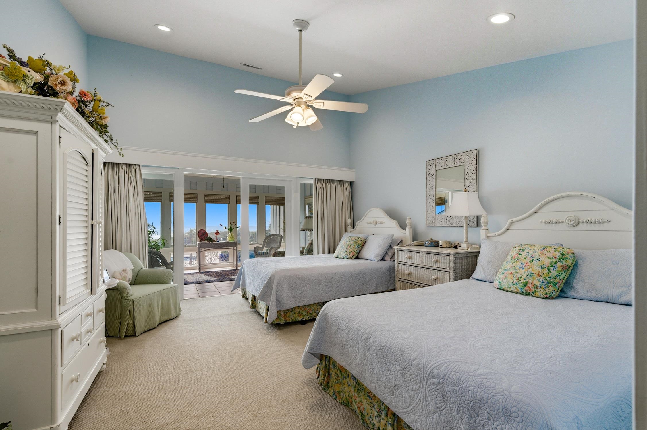 168 Breakers Reef Dr. Unit: 5C