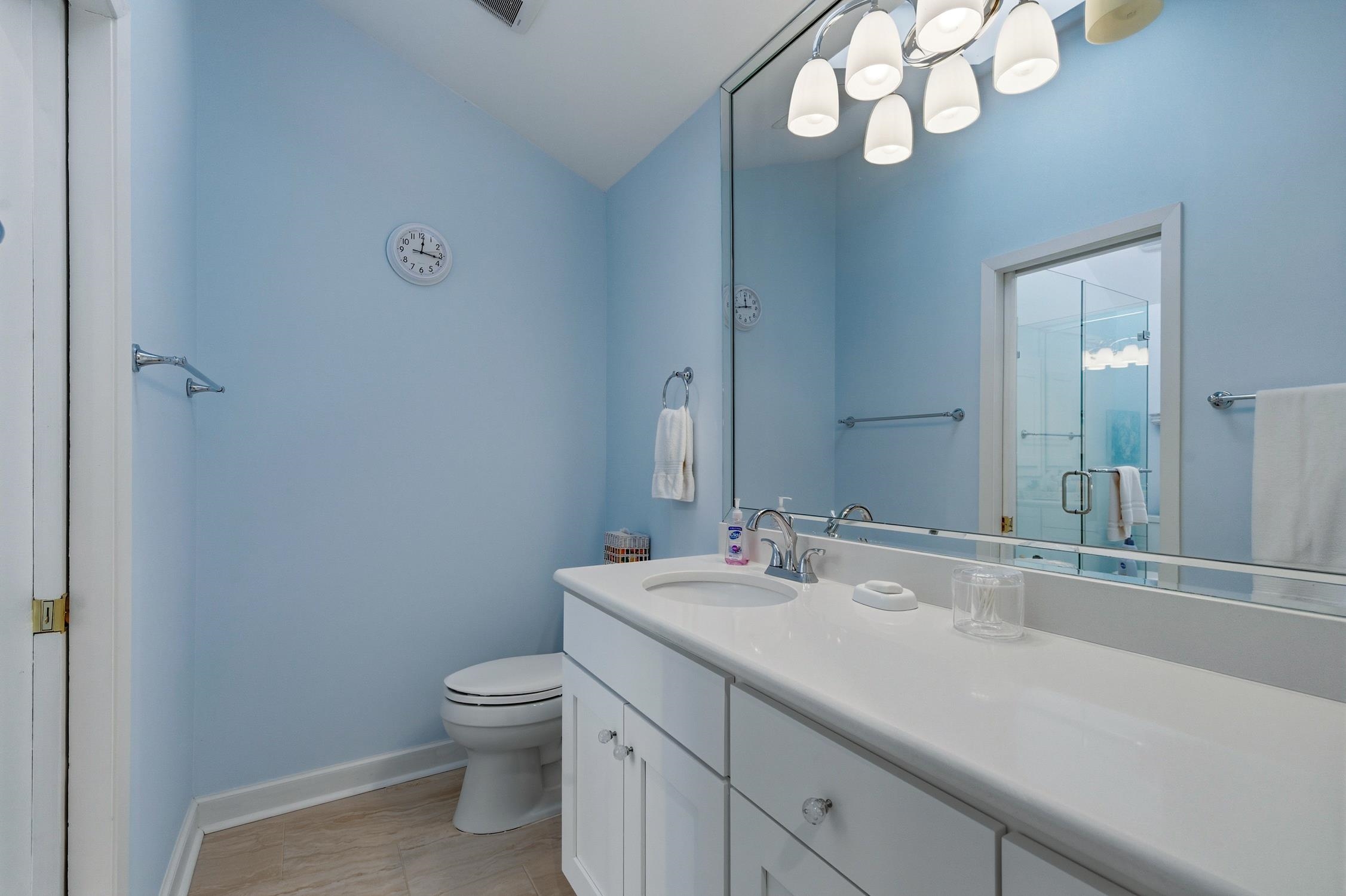 168 Breakers Reef Dr. Unit: 5C