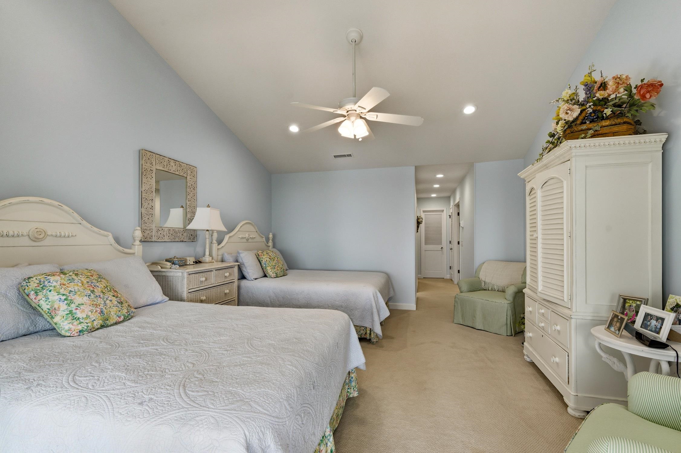 168 Breakers Reef Dr. Unit: 5C