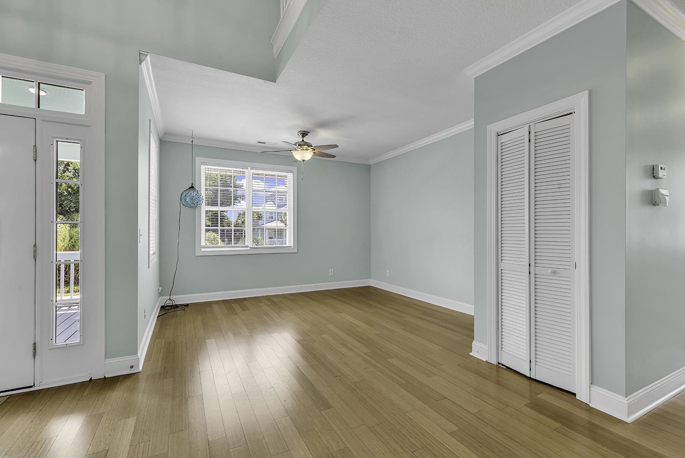 6 Cottage Dr.