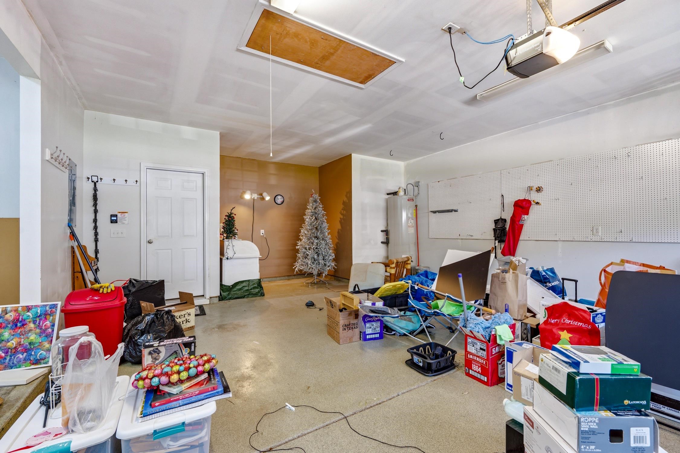 444 Hunley Ln.