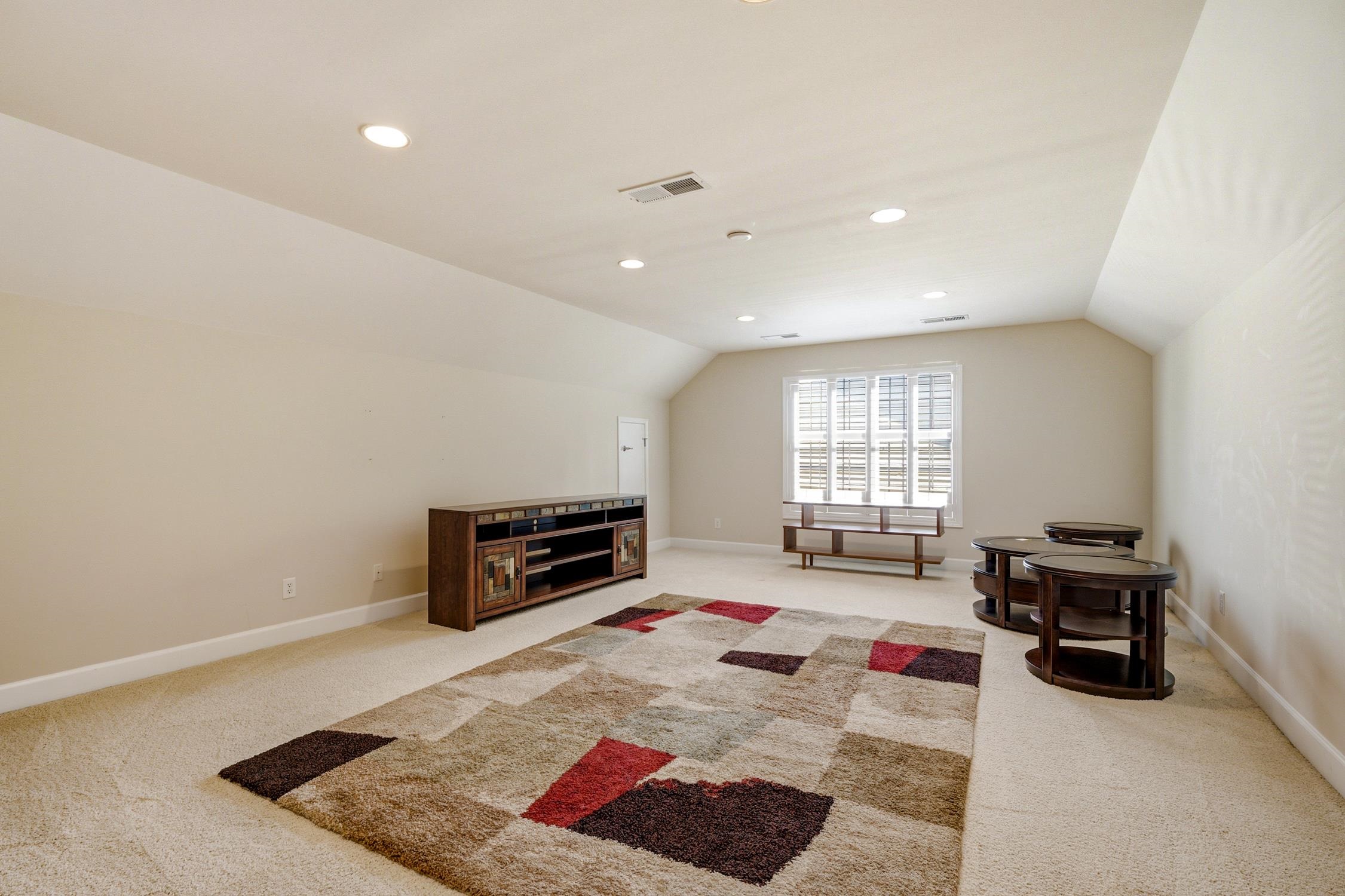 444 Hunley Ln.