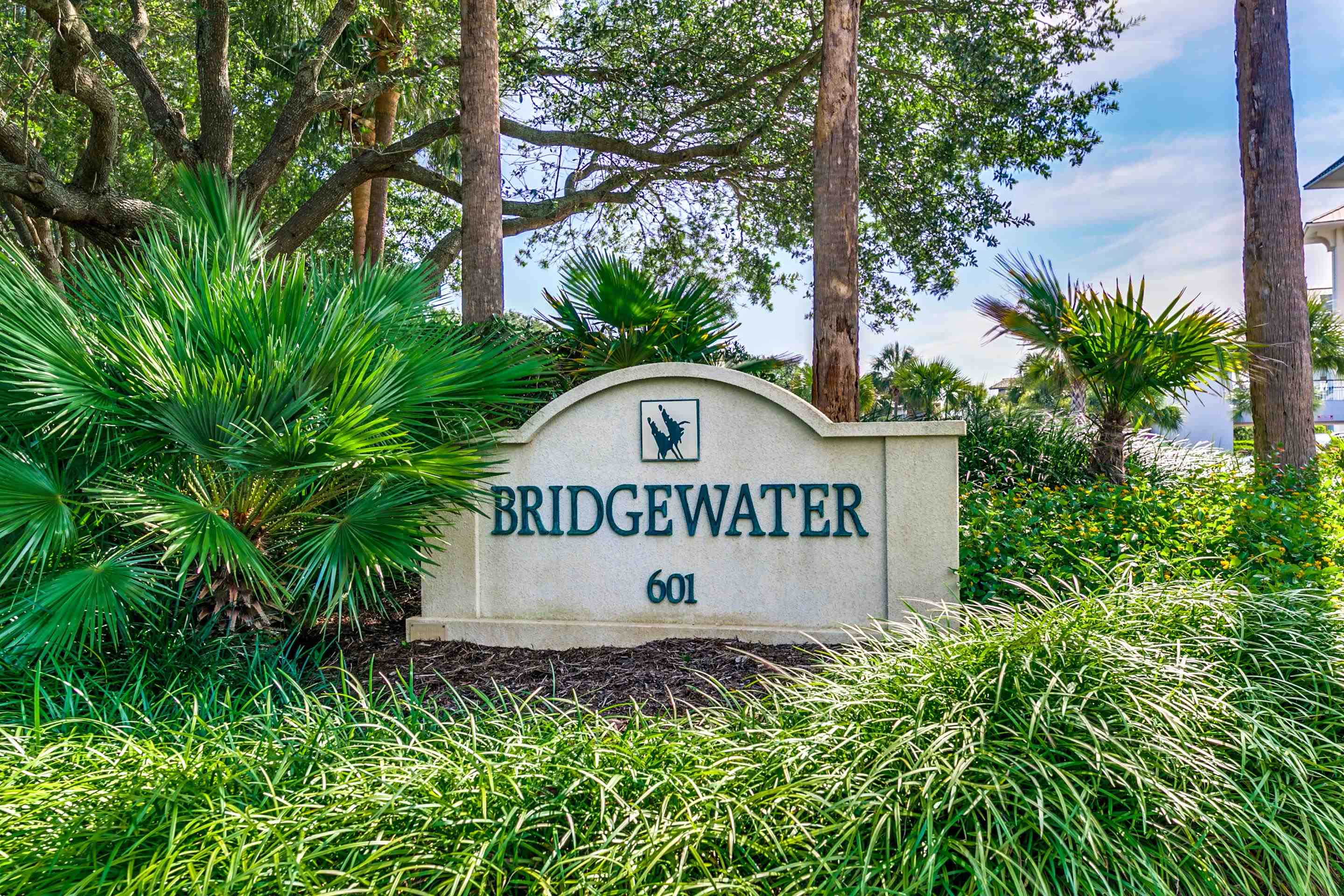 601 Retreat Beach Circle Unit: 314