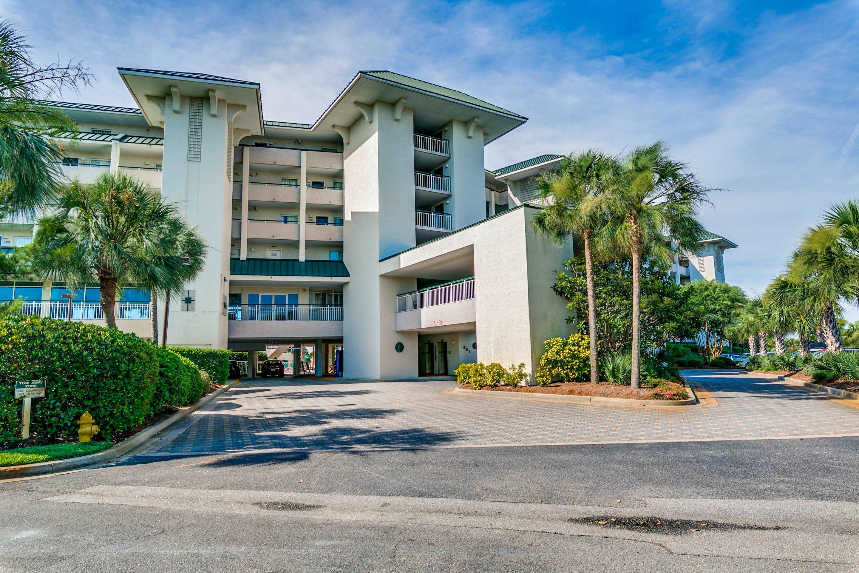 601 Retreat Beach Circle Unit: 314