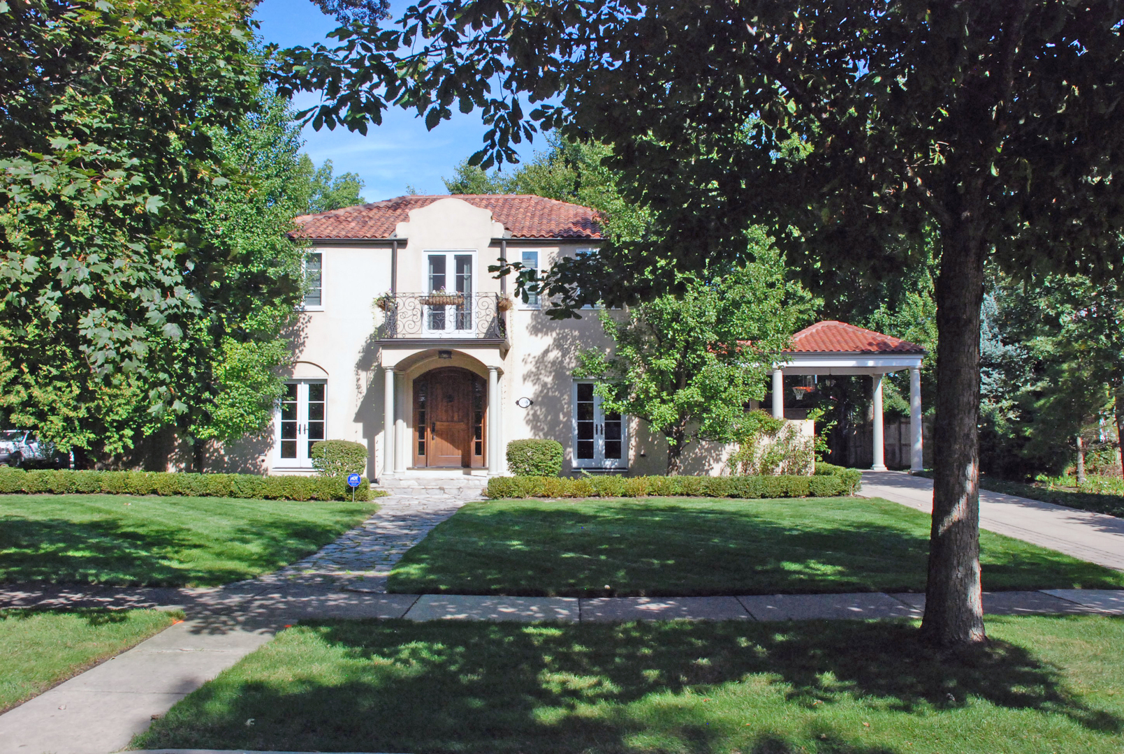 535 Oak Street