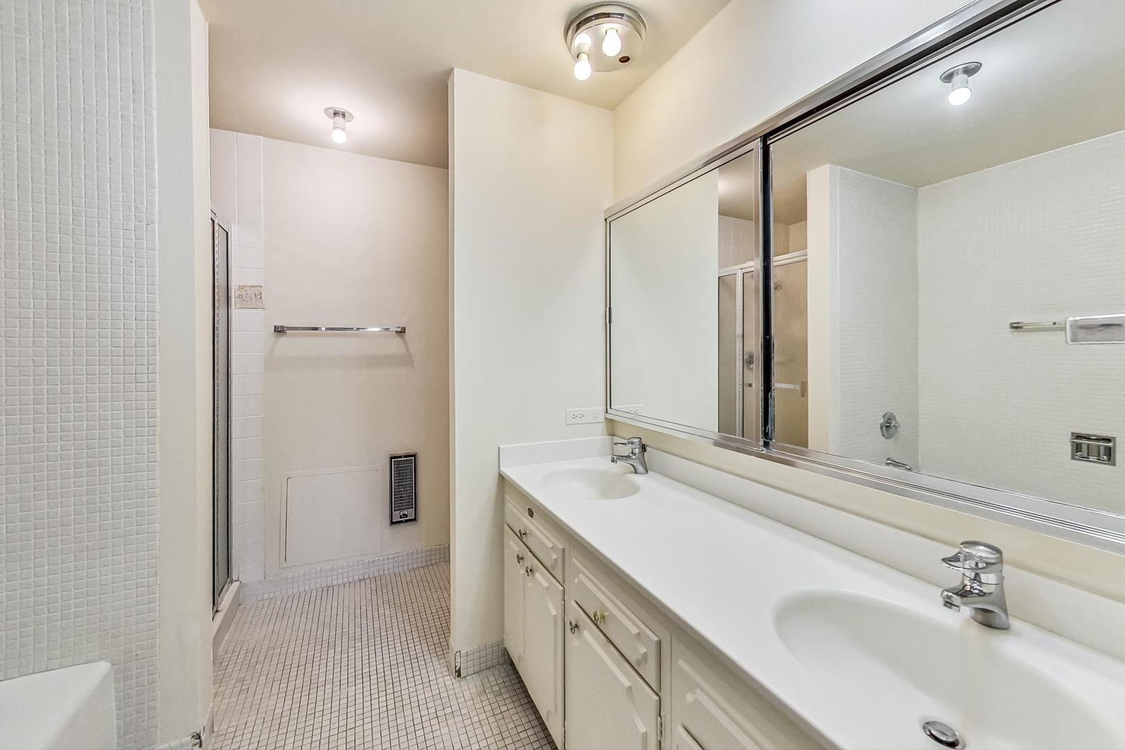 1500 Sheridan Road Unit: 8H