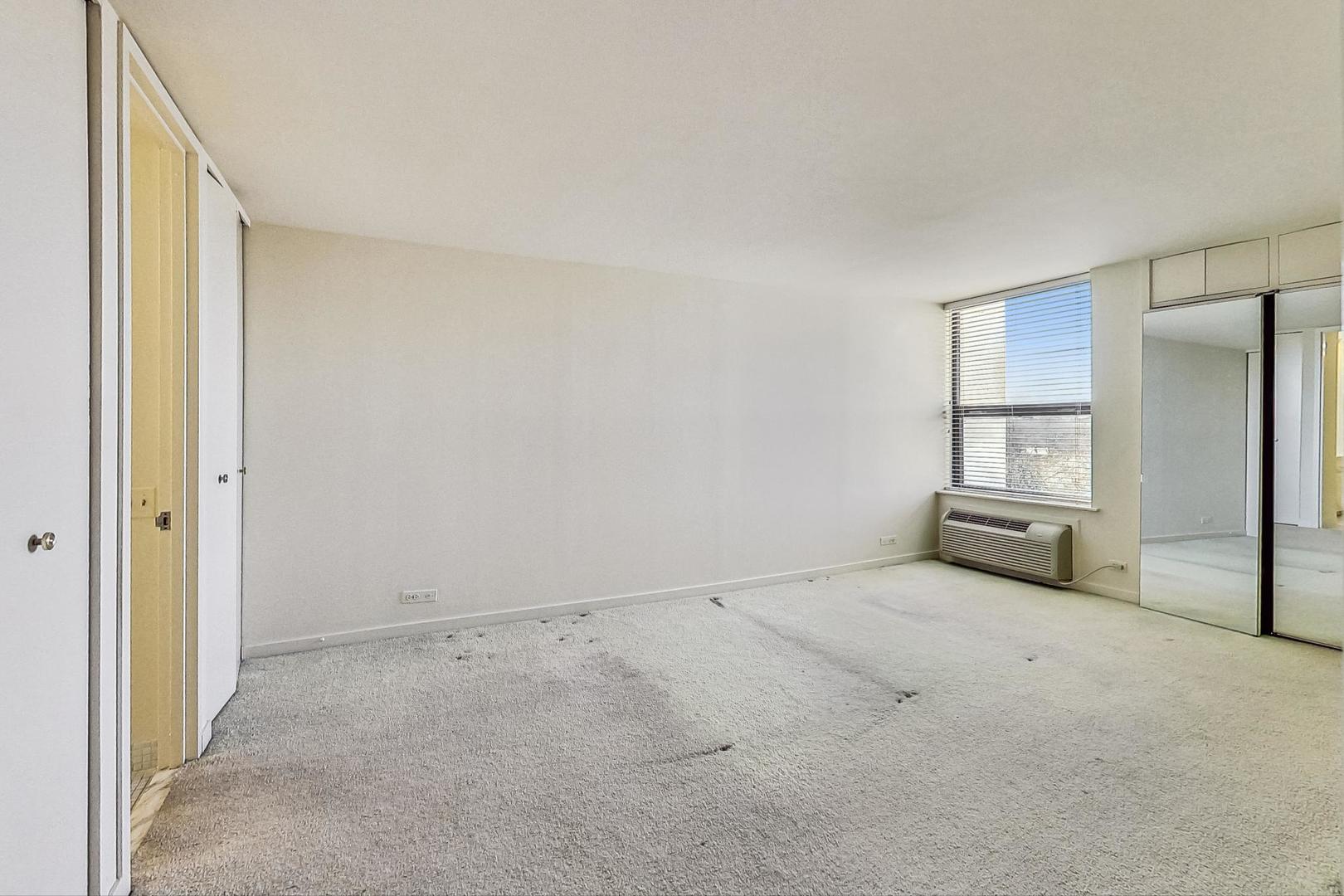 1500 Sheridan Road Unit: 8H
