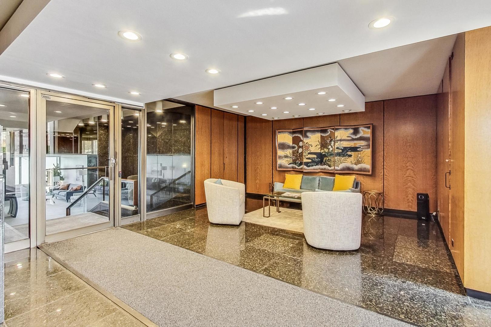 1500 Sheridan Road Unit: 8H