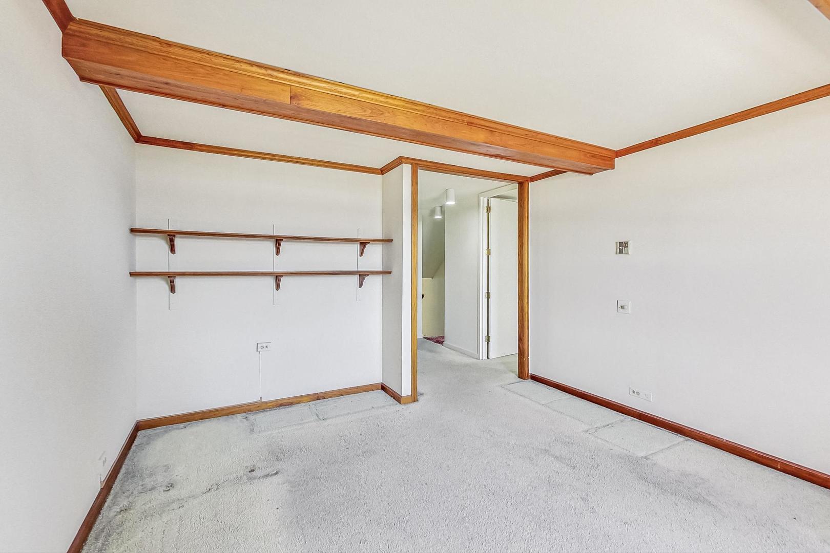 1500 Sheridan Road Unit: 8H