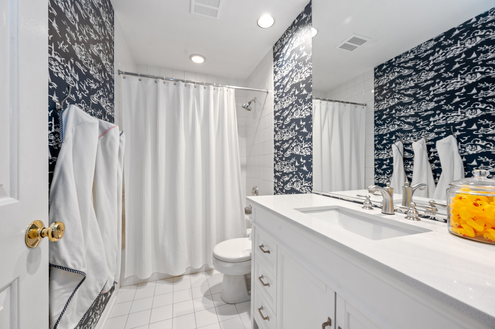 430 W Armitage Avenue Unit: I