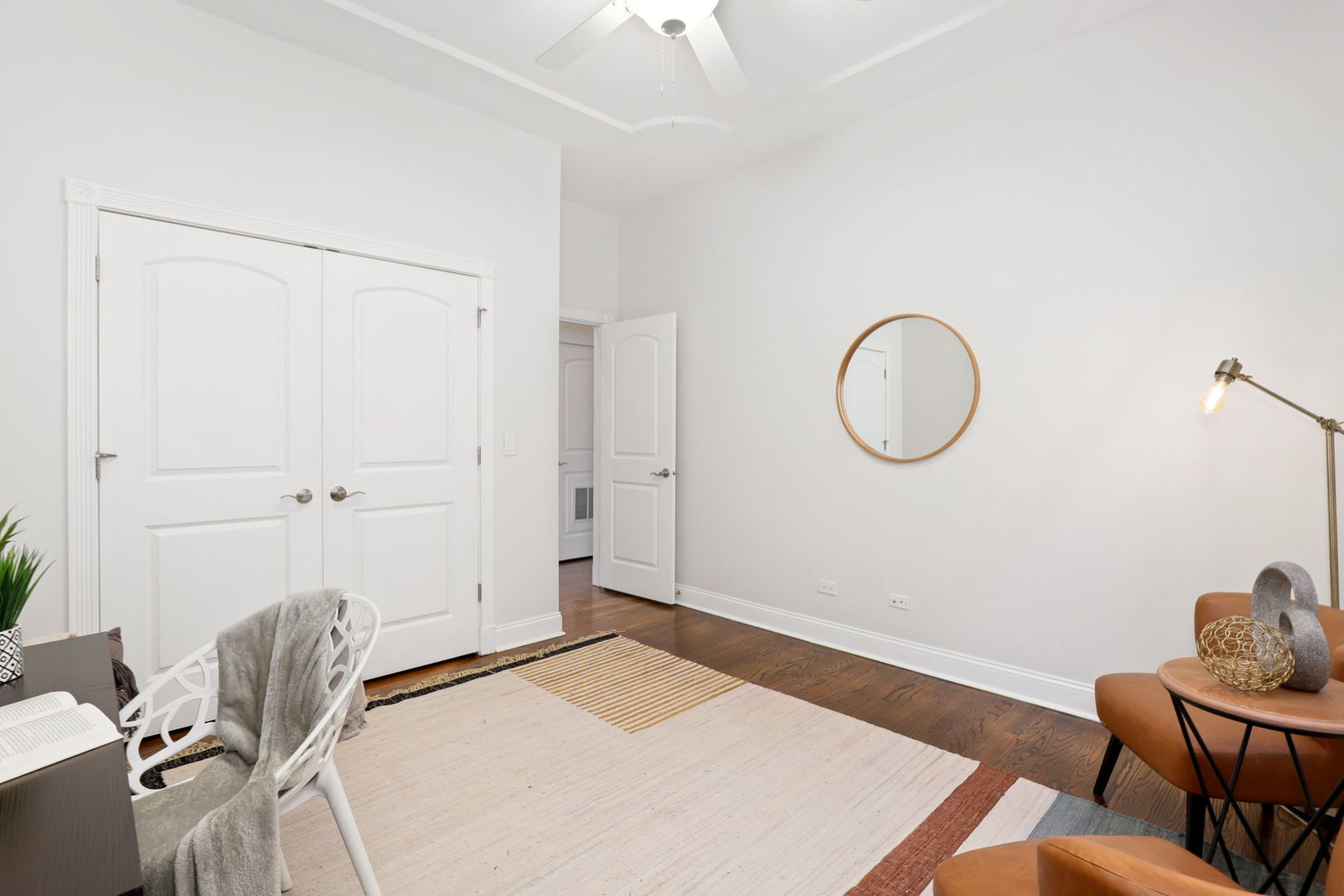 1442 W Belmont Avenue Unit: 4E