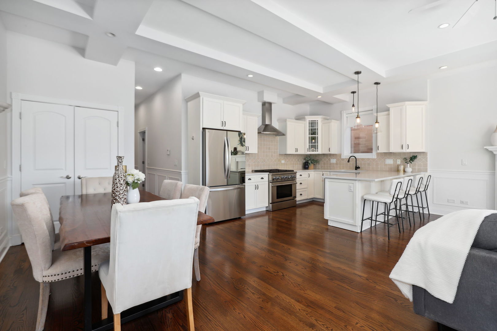 1442 W Belmont Avenue Unit: 4E