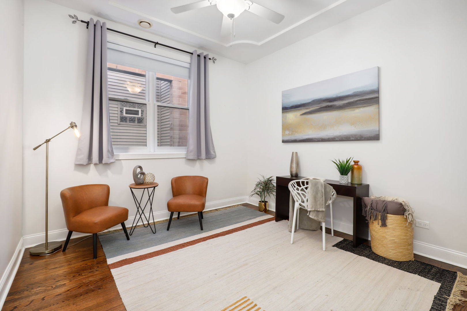 1442 W Belmont Avenue Unit: 4E