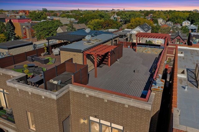 1442 W Belmont Avenue Unit: 4E