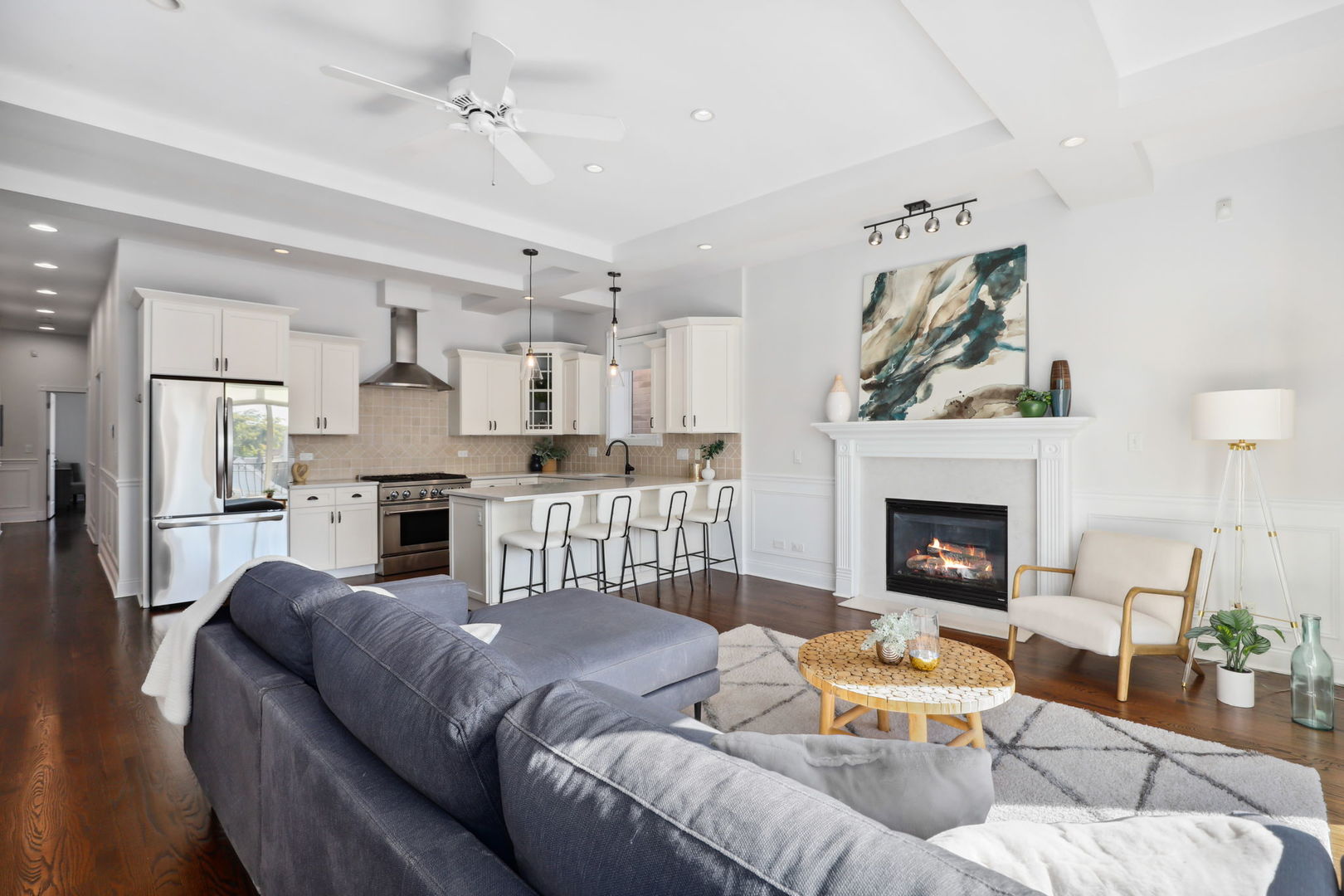 1442 W Belmont Avenue Unit: 4E