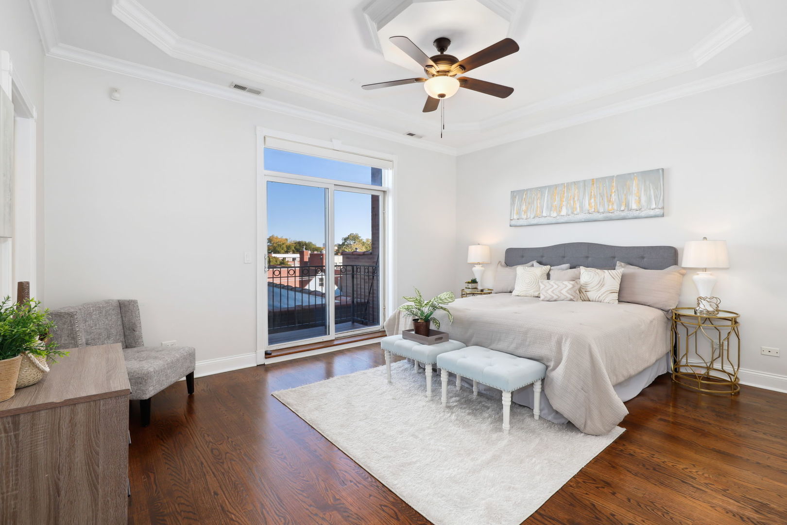 1442 W Belmont Avenue Unit: 4E