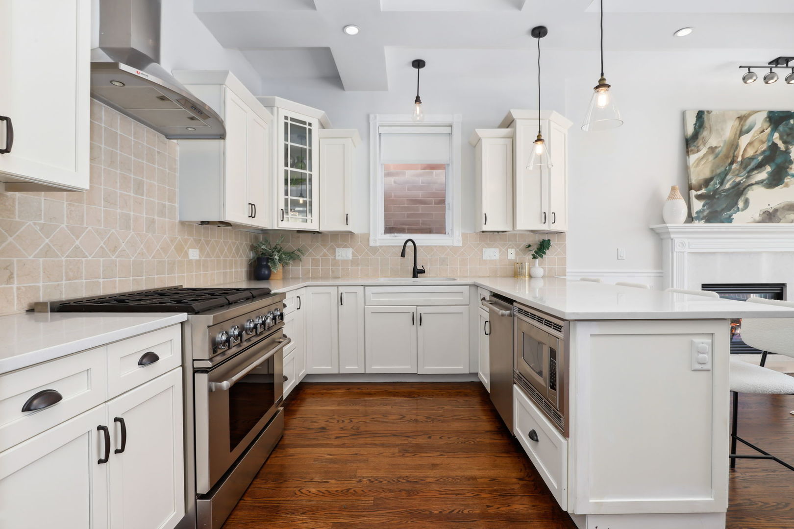 1442 W Belmont Avenue Unit: 4E