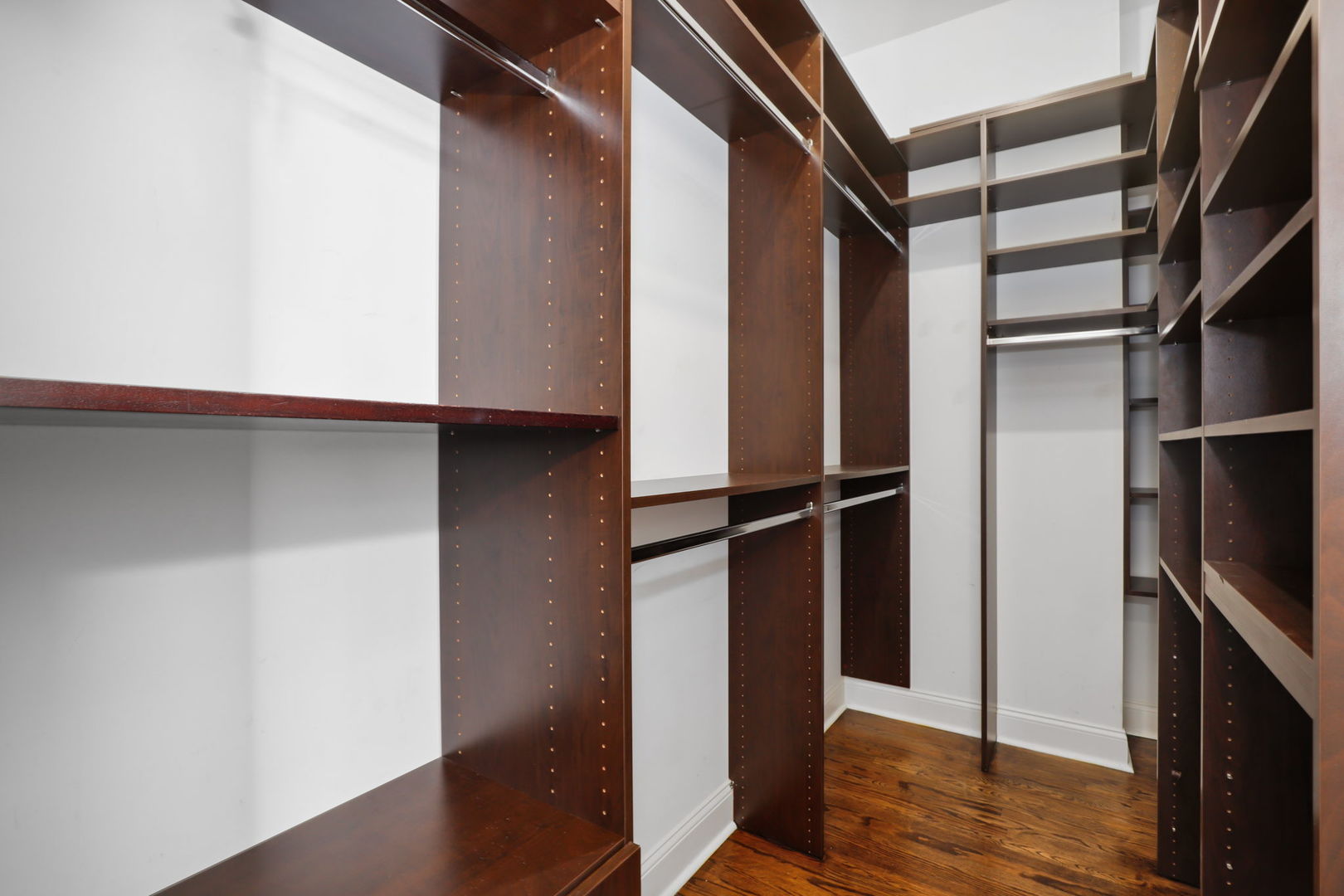 1442 W Belmont Avenue Unit: 4E