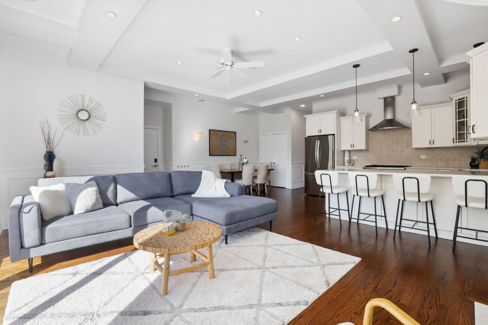 1442 W Belmont Avenue Unit: 4E