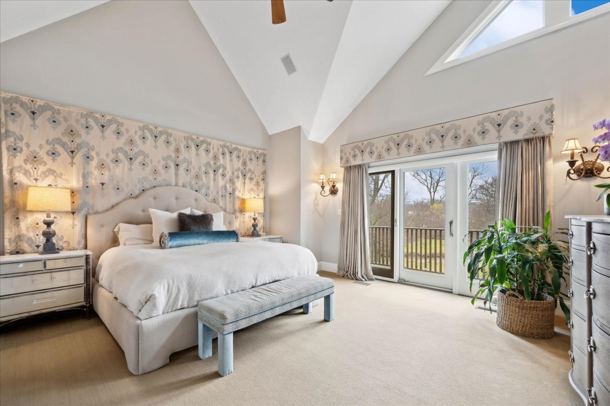 350 Sunset Court