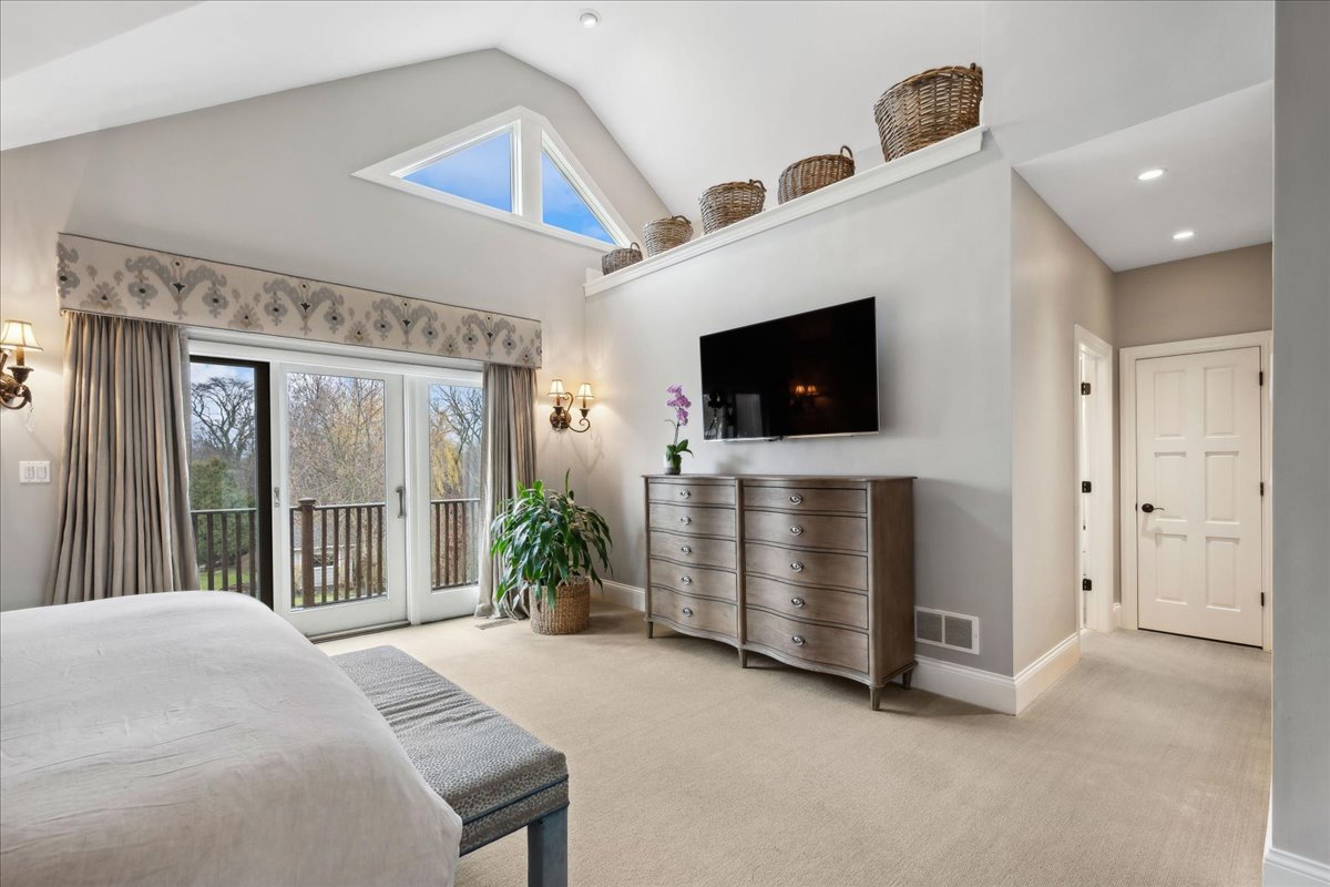 350 Sunset Court