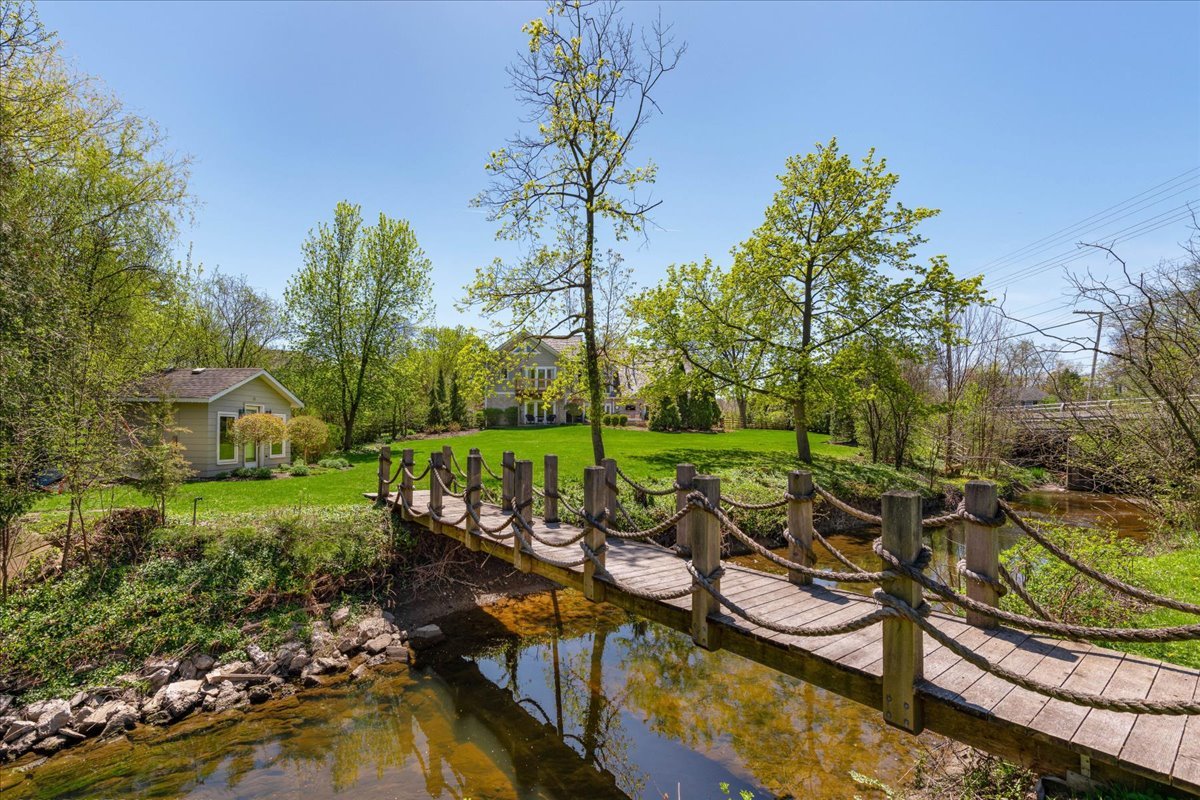350 Sunset Court