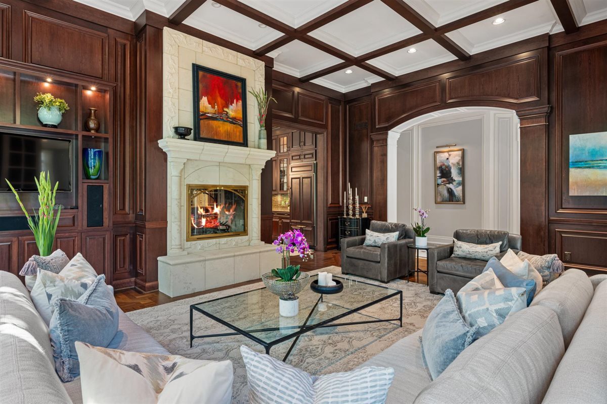 2301 Clover Lane