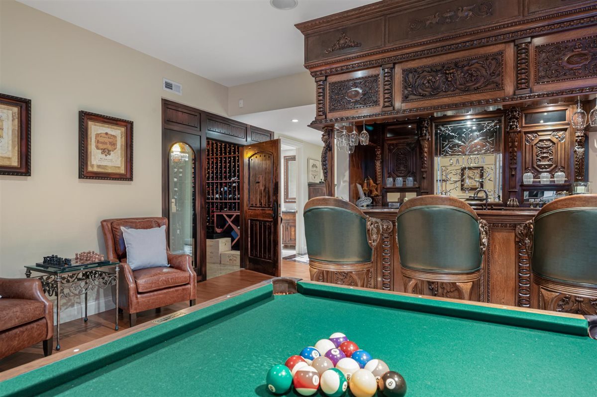 2301 Clover Lane