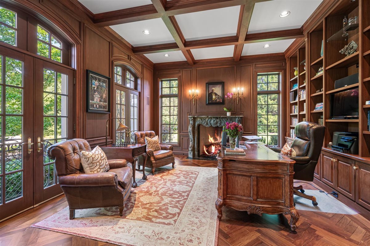 2301 Clover Lane