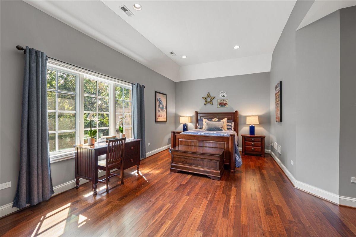 2301 Clover Lane