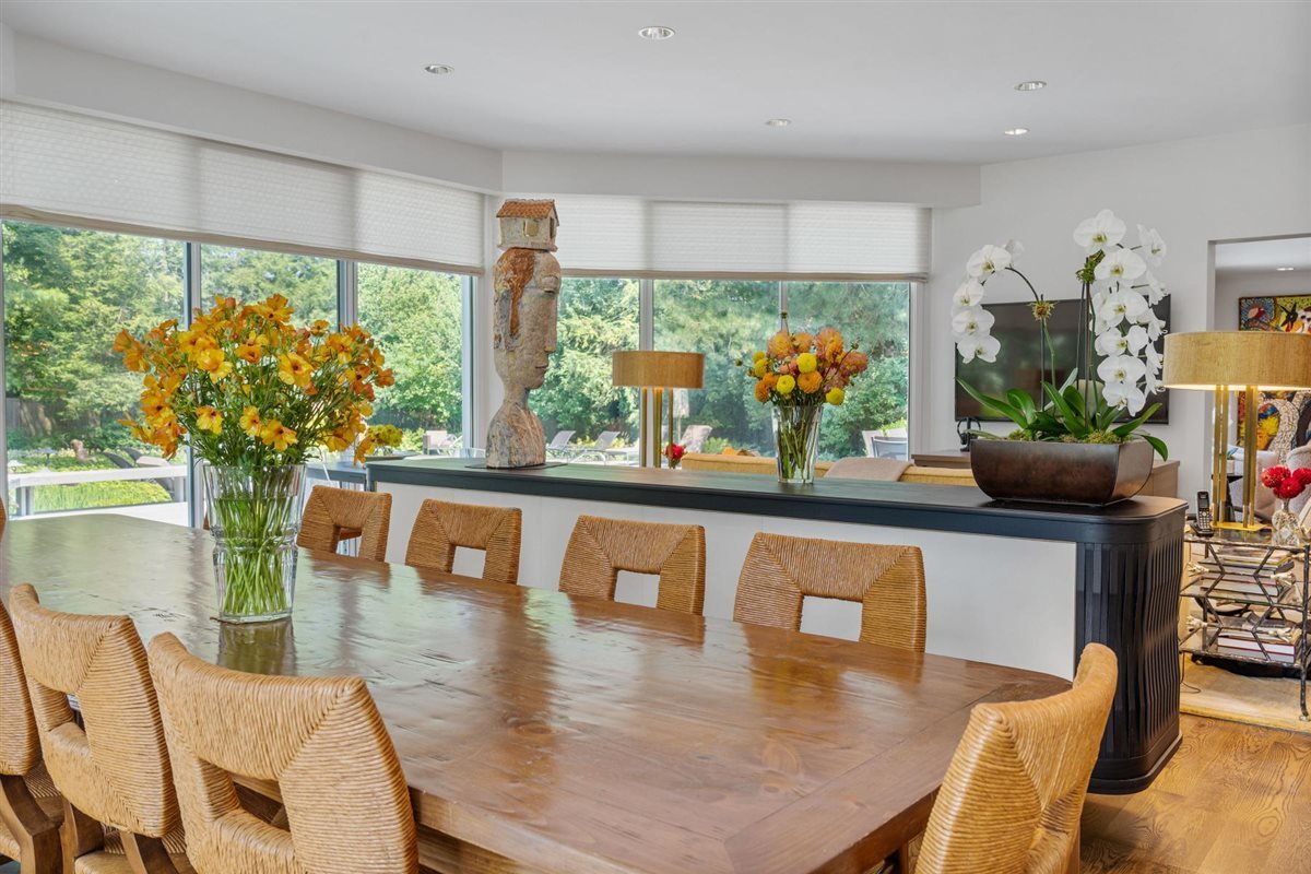 107 Woodley Road