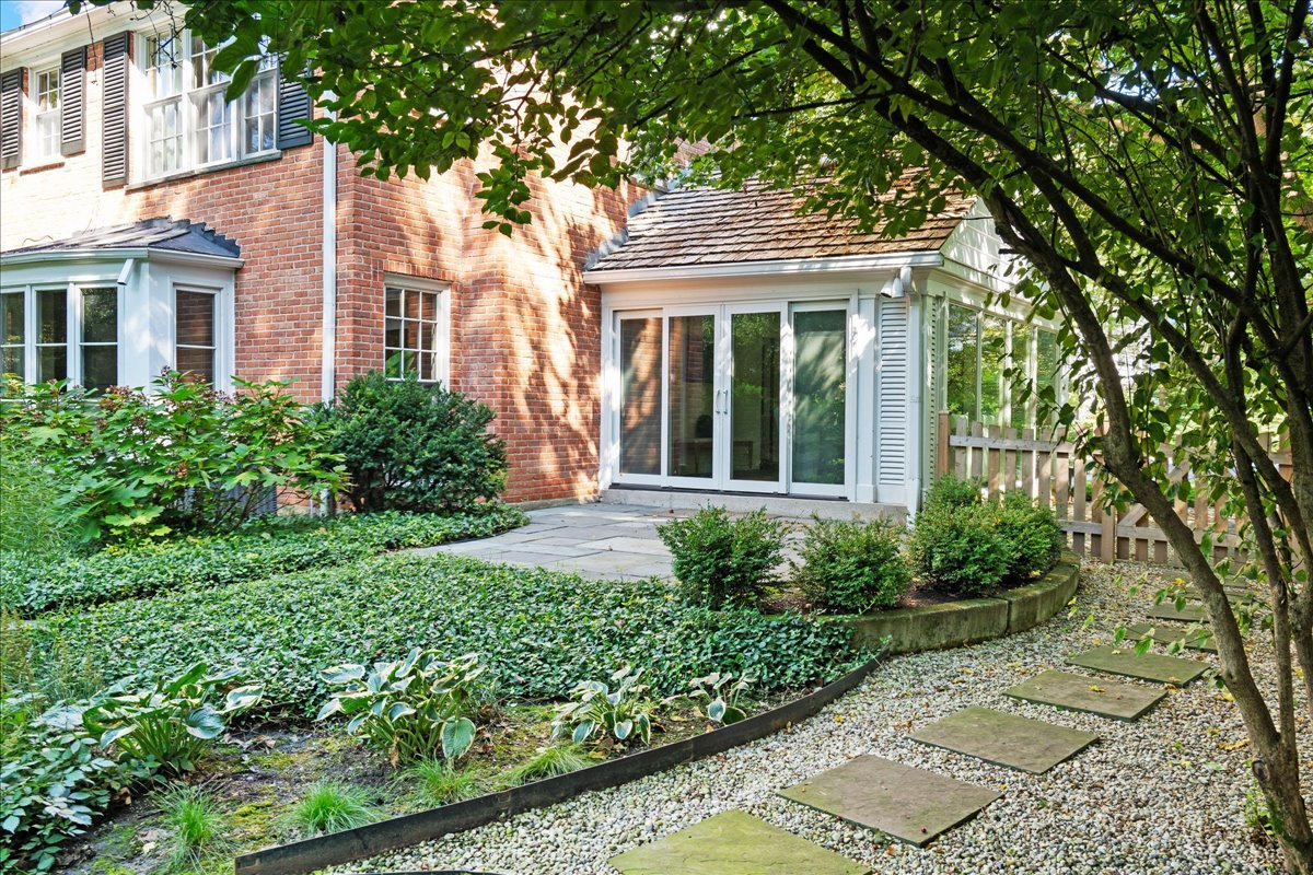 180 Apple Tree Road