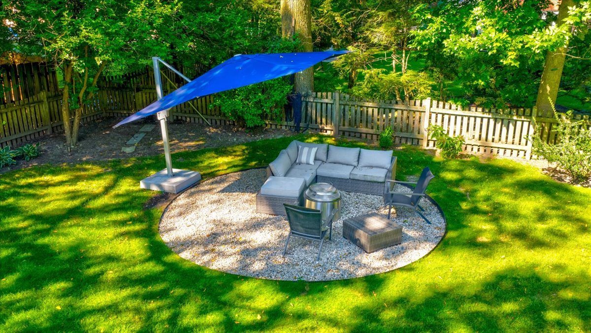 180 Apple Tree Road
