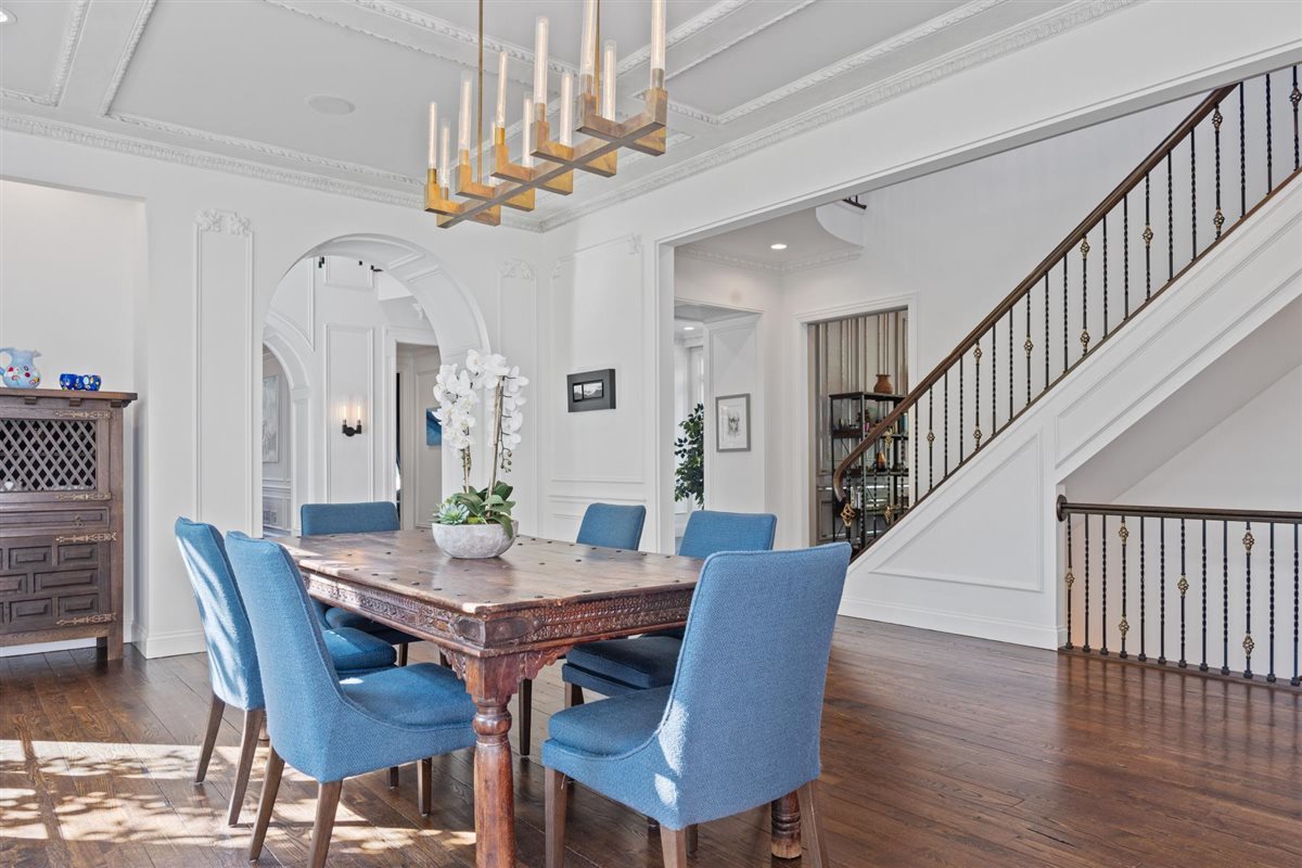 320 Keystone Court