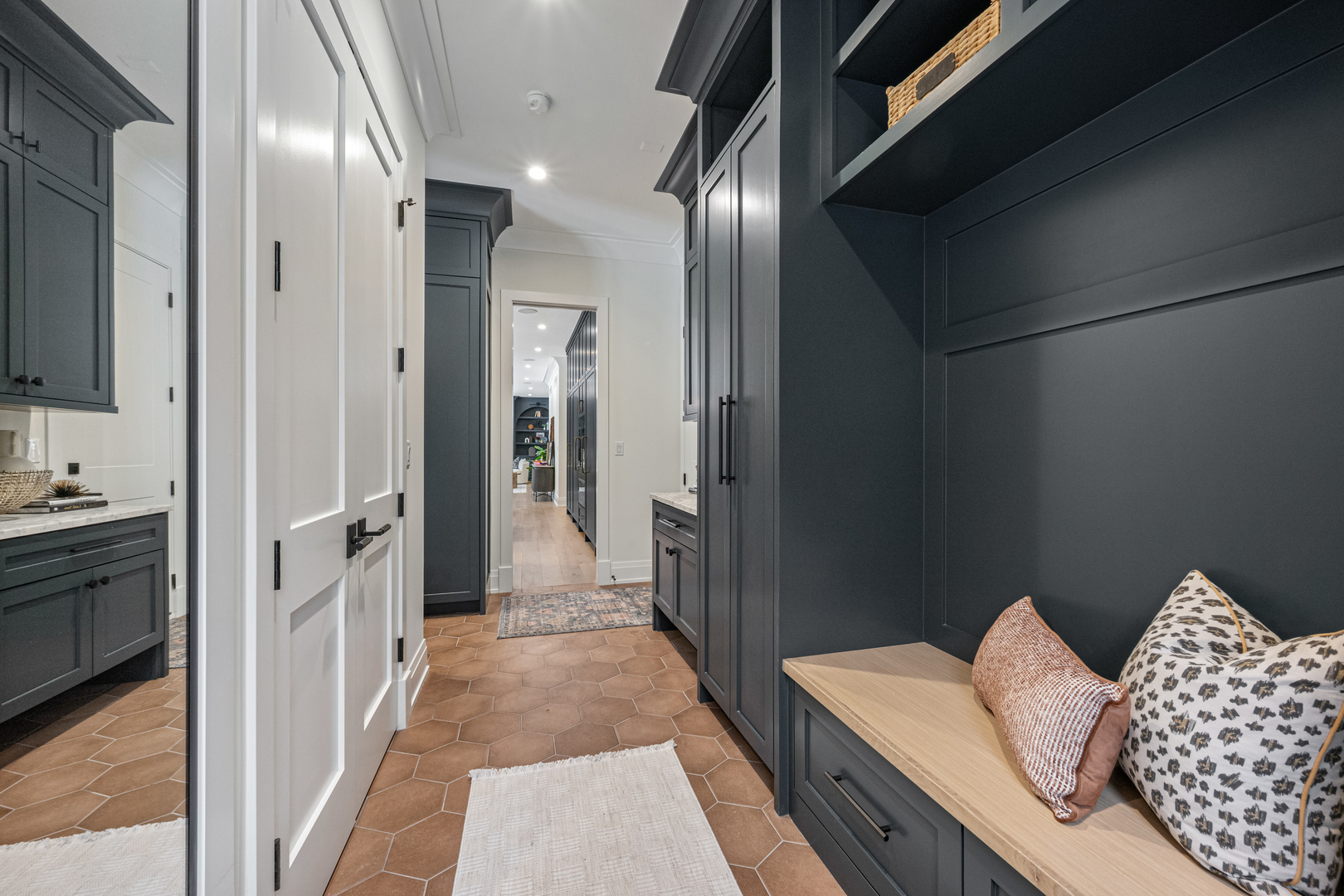 1427 Kenilworth Lane