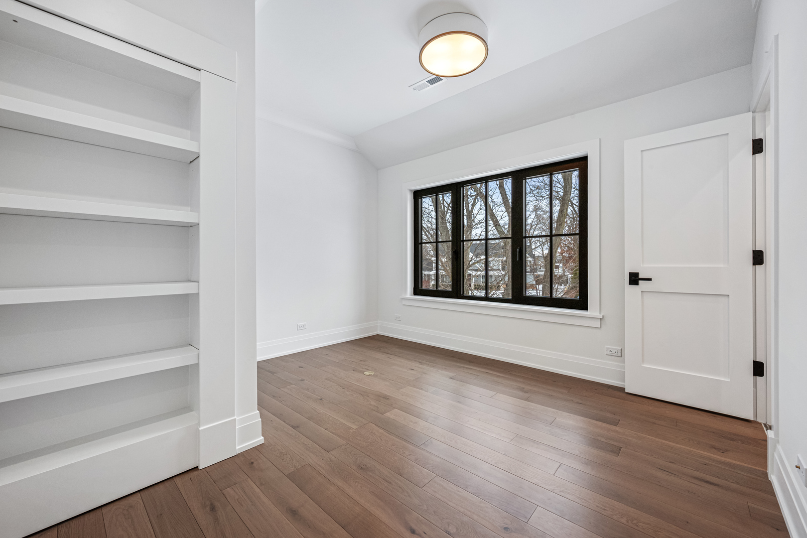 1427 Kenilworth Lane