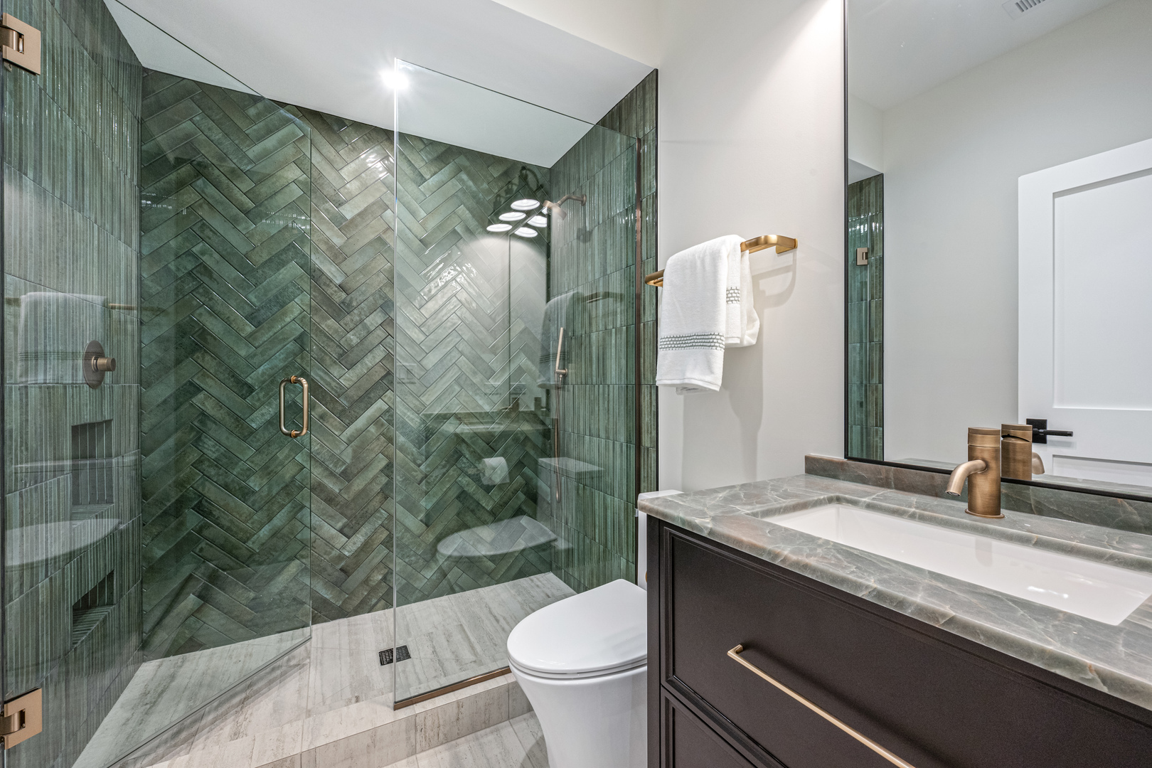 1427 Kenilworth Lane