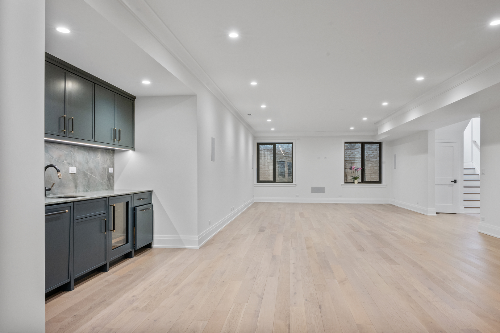 1427 Kenilworth Lane