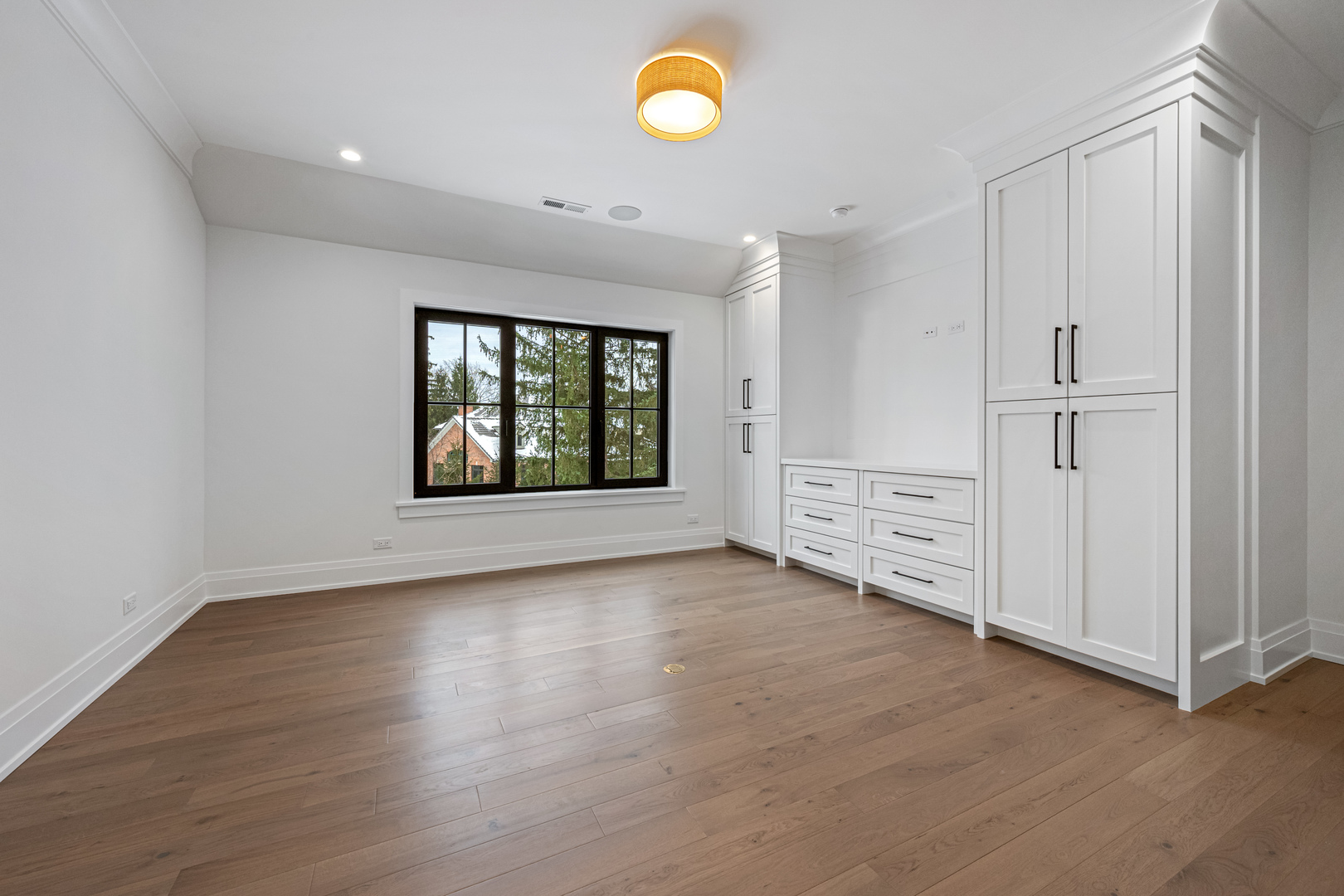 1427 Kenilworth Lane