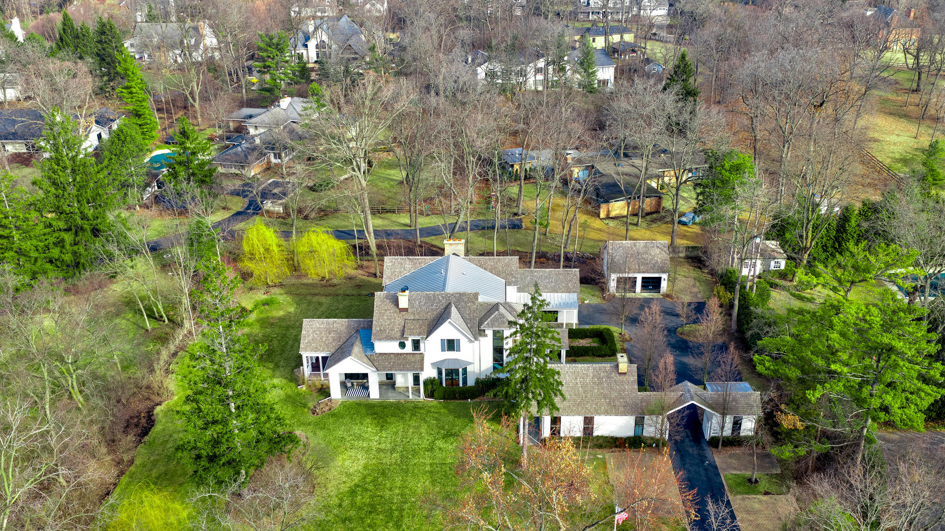800 Glenview Road