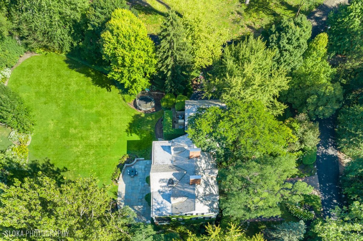 62 Woodley Road