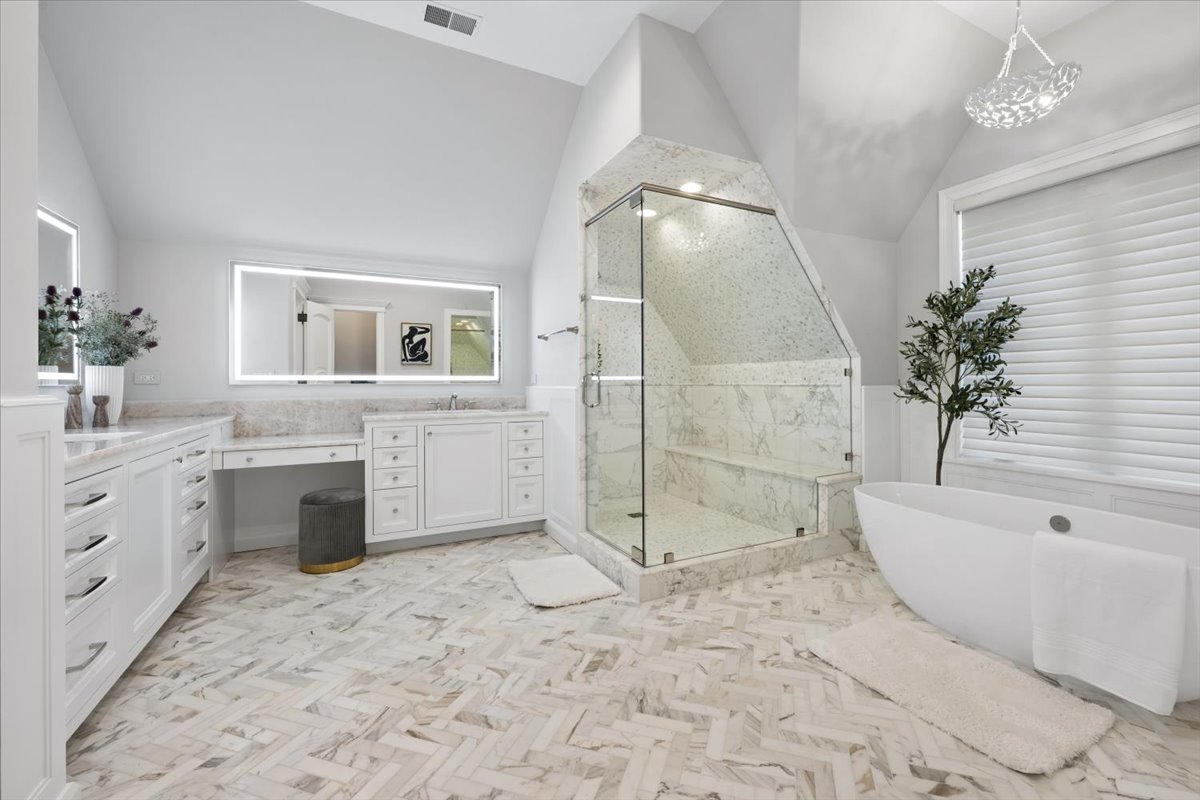 1380 Westmoor Trail