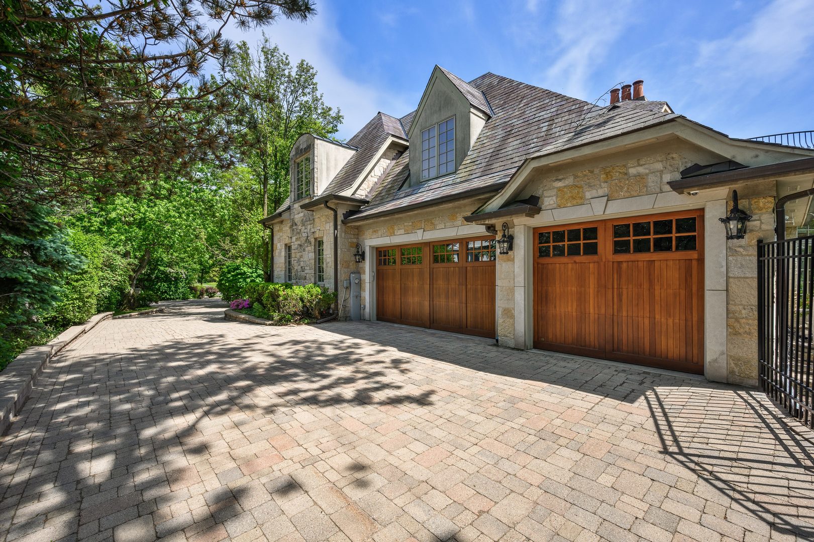 1380 Westmoor Trail