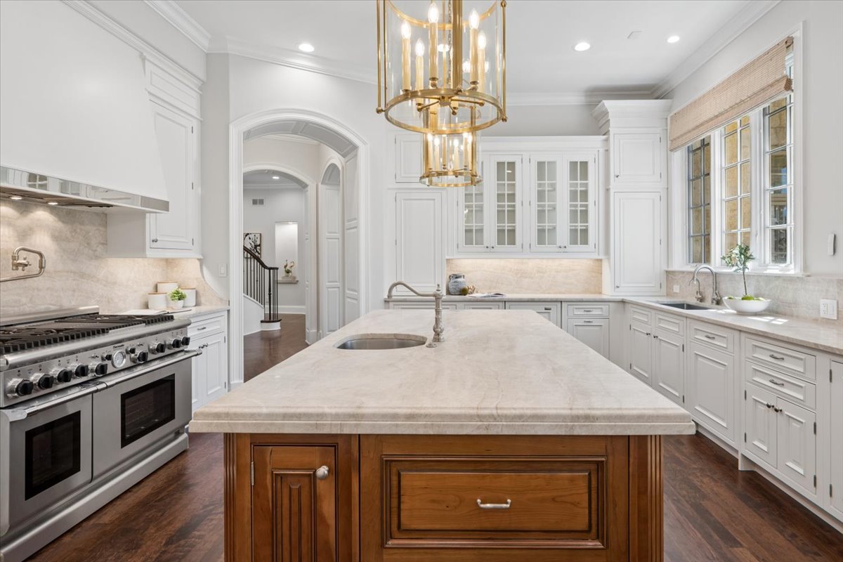1380 Westmoor Trail