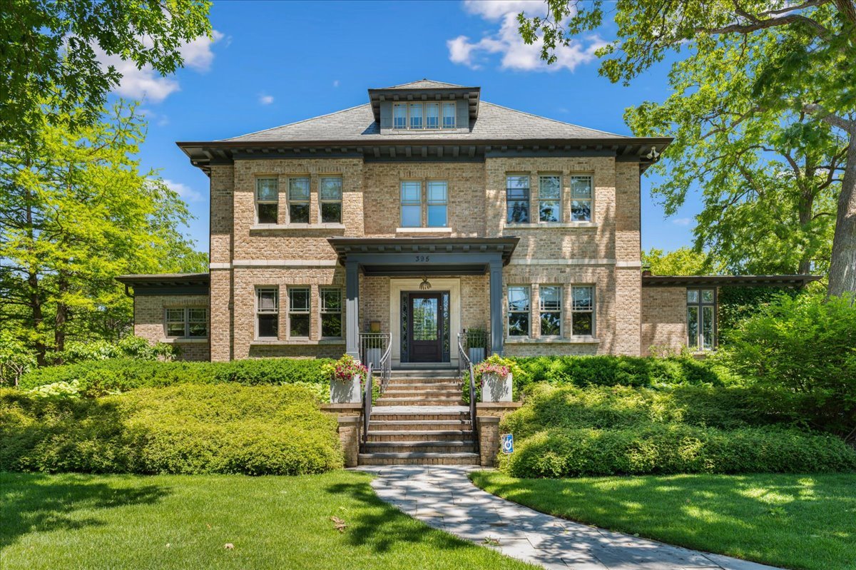 395 Greenleaf Avenue