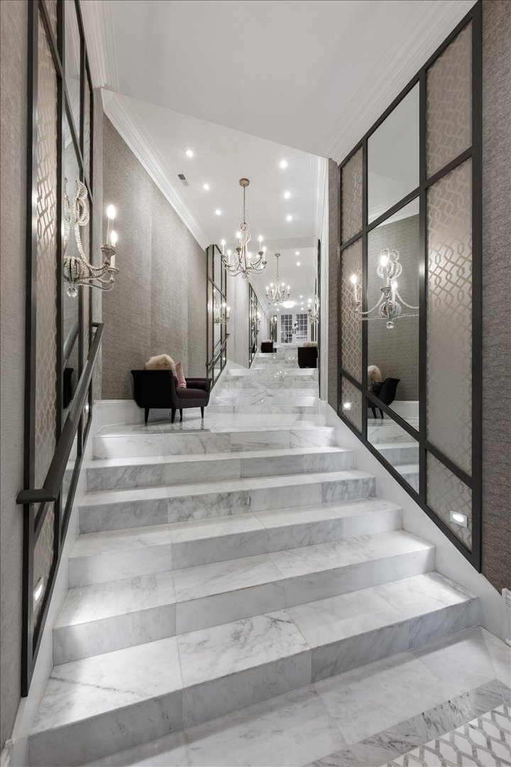 319 SHERIDAN Road