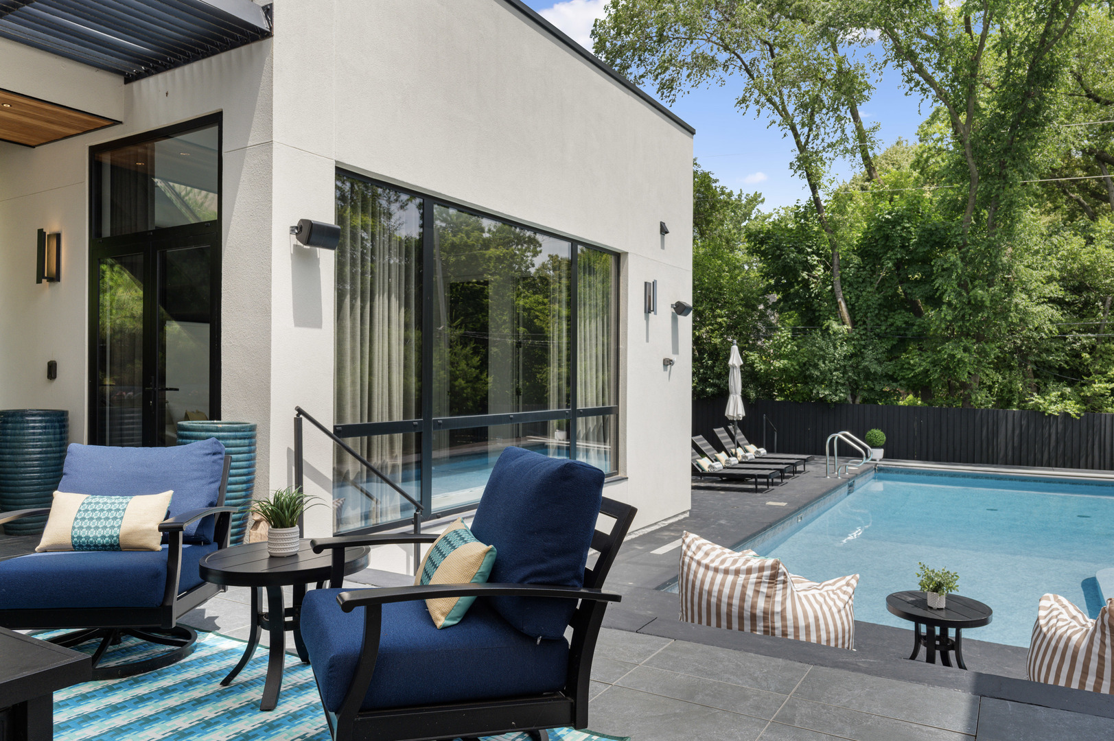 921 Sheridan Road